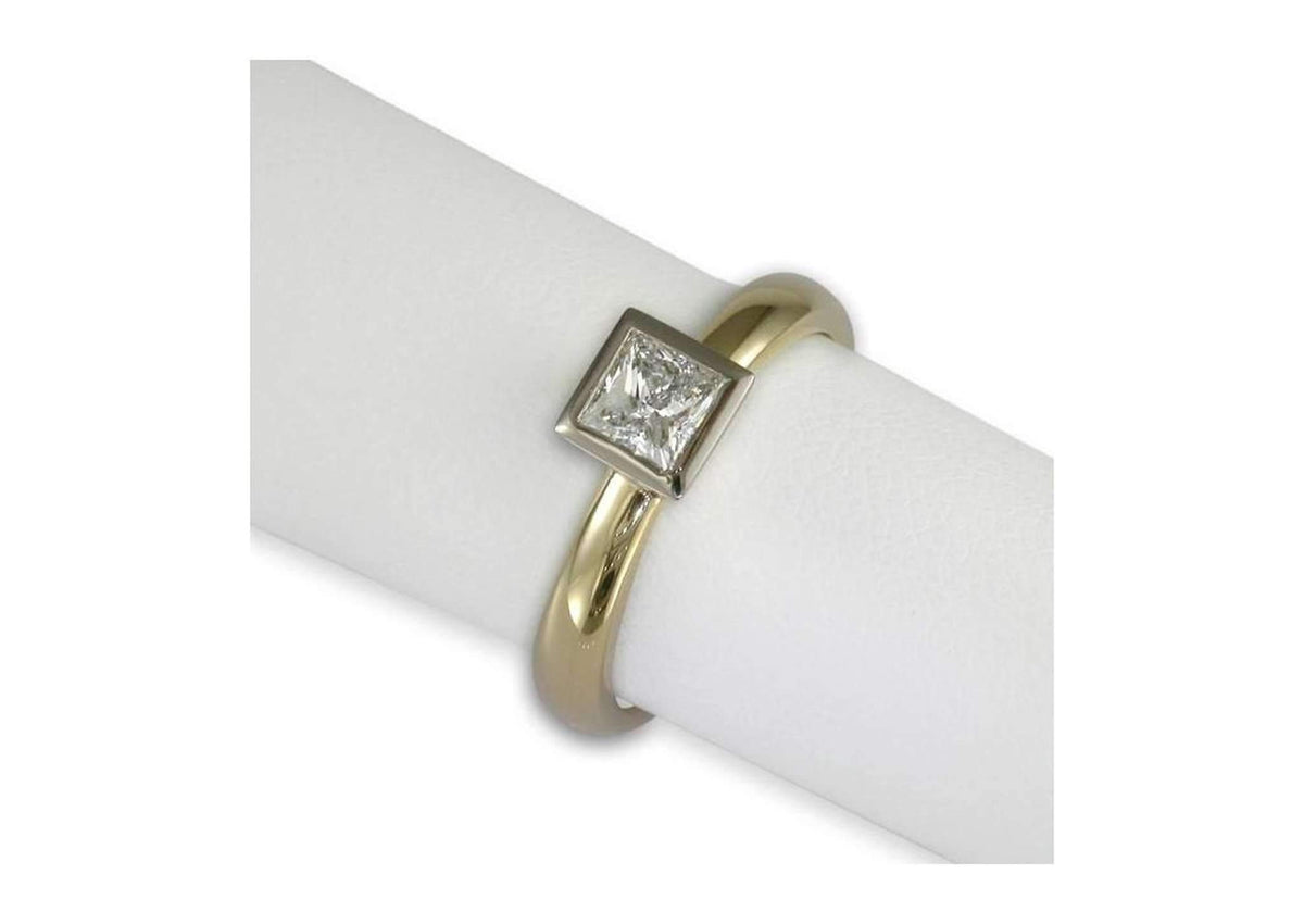 18ct Gold Princess Diamond Ring - Jens Hansen