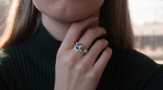 Buying a Ring for a Fantasy Fan: How to Make the Right Choice