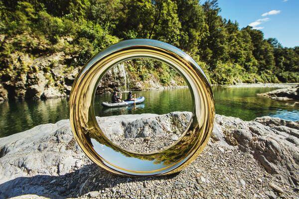 Lord of the Rings Stunt Ring goes to Japan