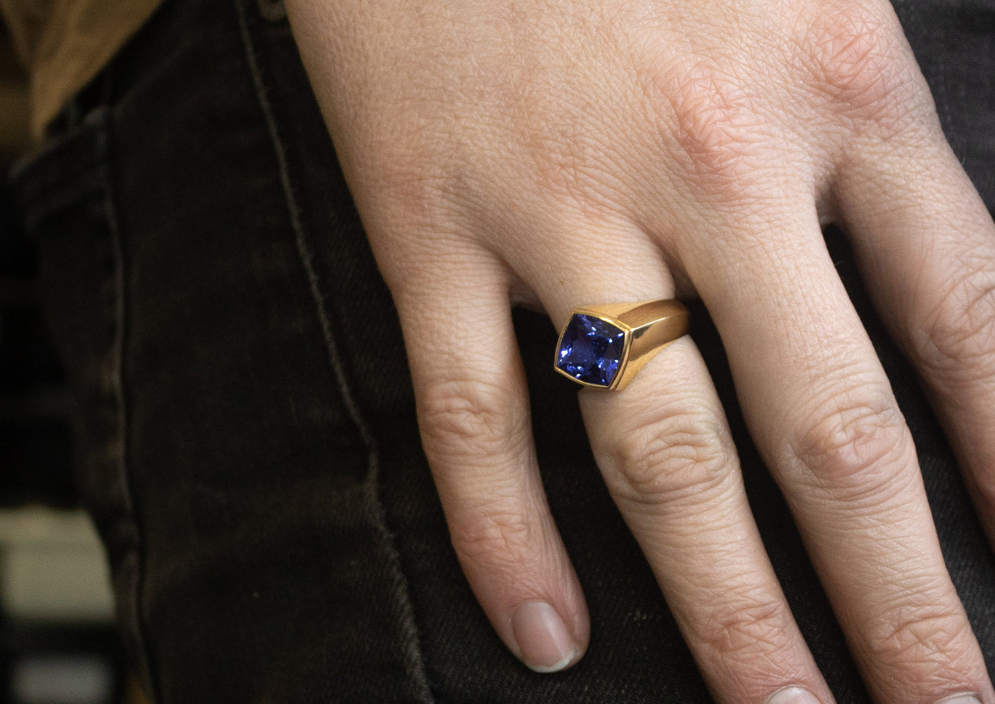 J3052 Violet Tanzanite Ring, Yellow Gold