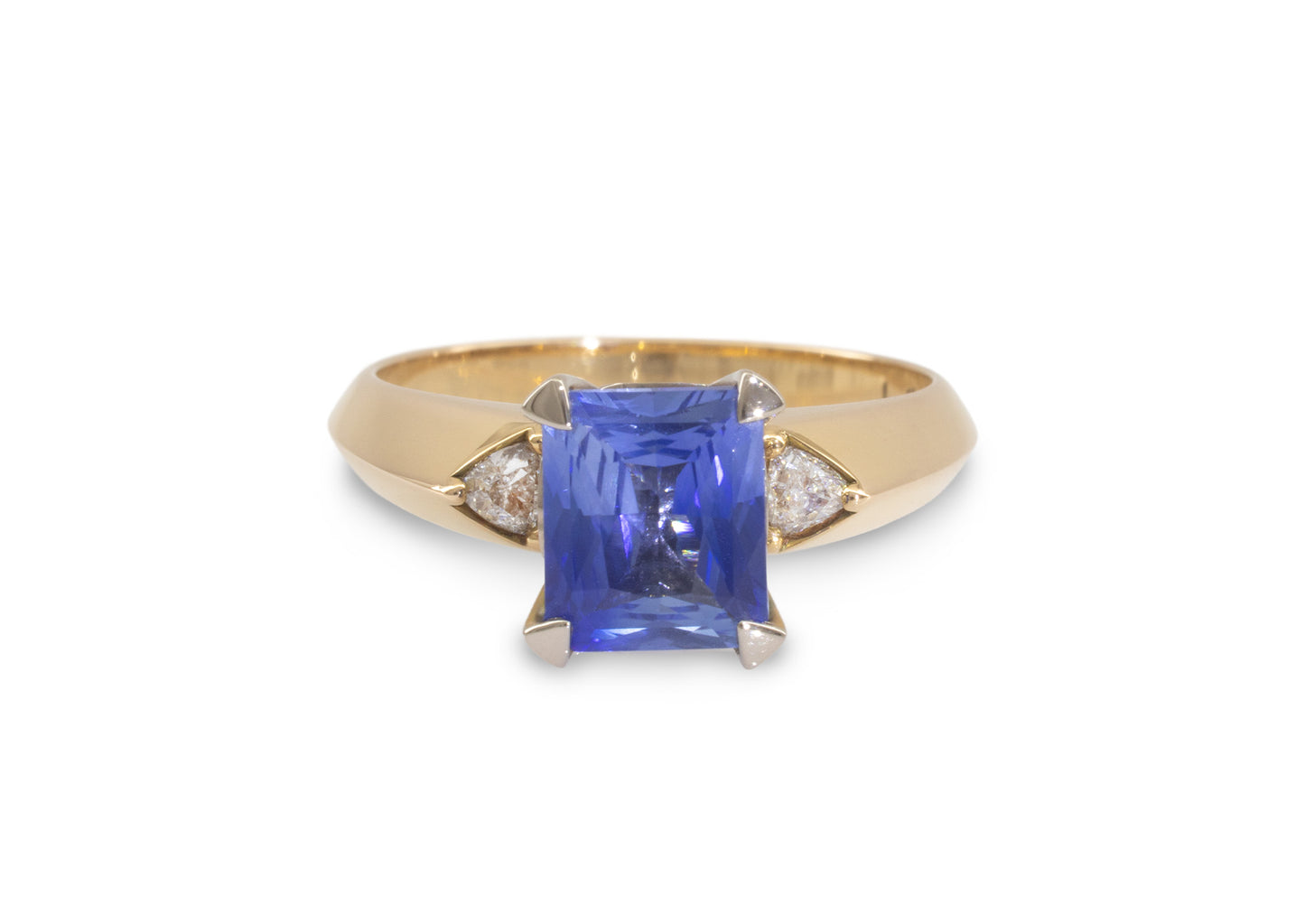J3005 Cornflower Blue Sapphire Ring, Red Gold