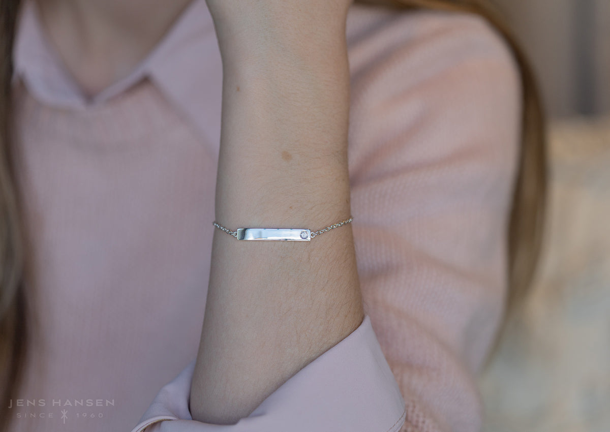 Love Stories Bar Bracelet with Diamond, White Gold