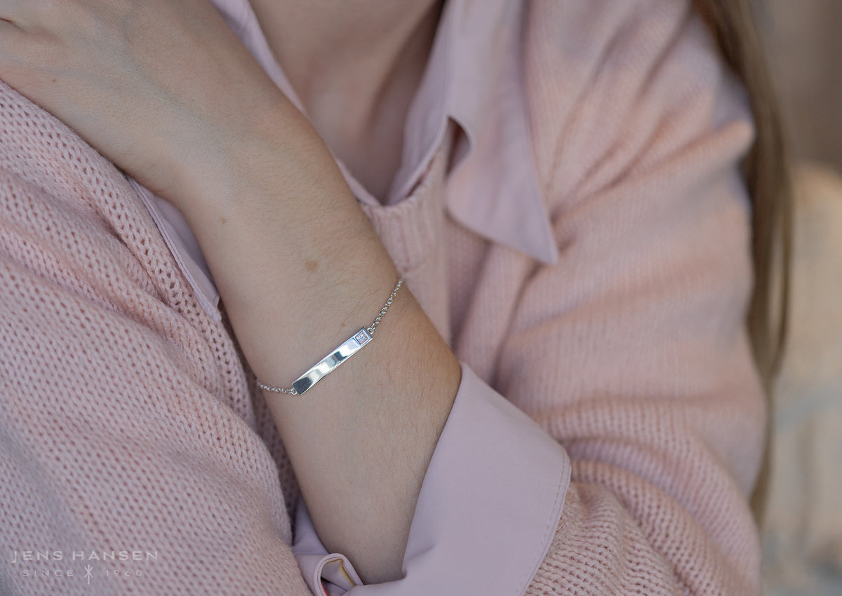 Love Stories Bar Bracelet with Diamond, White Gold