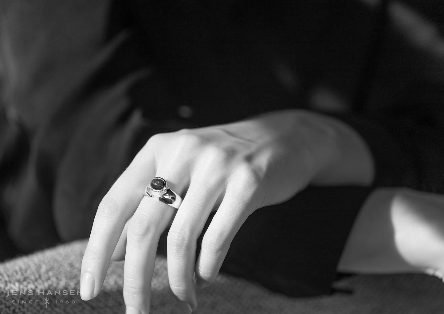 JW158 Cabochon Gemstone Ring, Red Gold