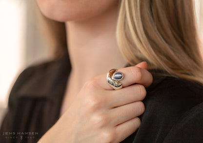 Sterling Silver ring with Peach Moonstone