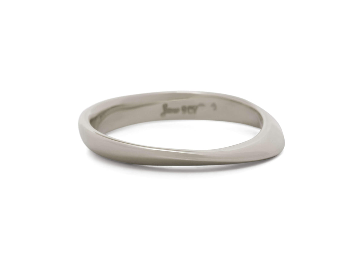Möbius Twist Ring, White Gold & Platinum