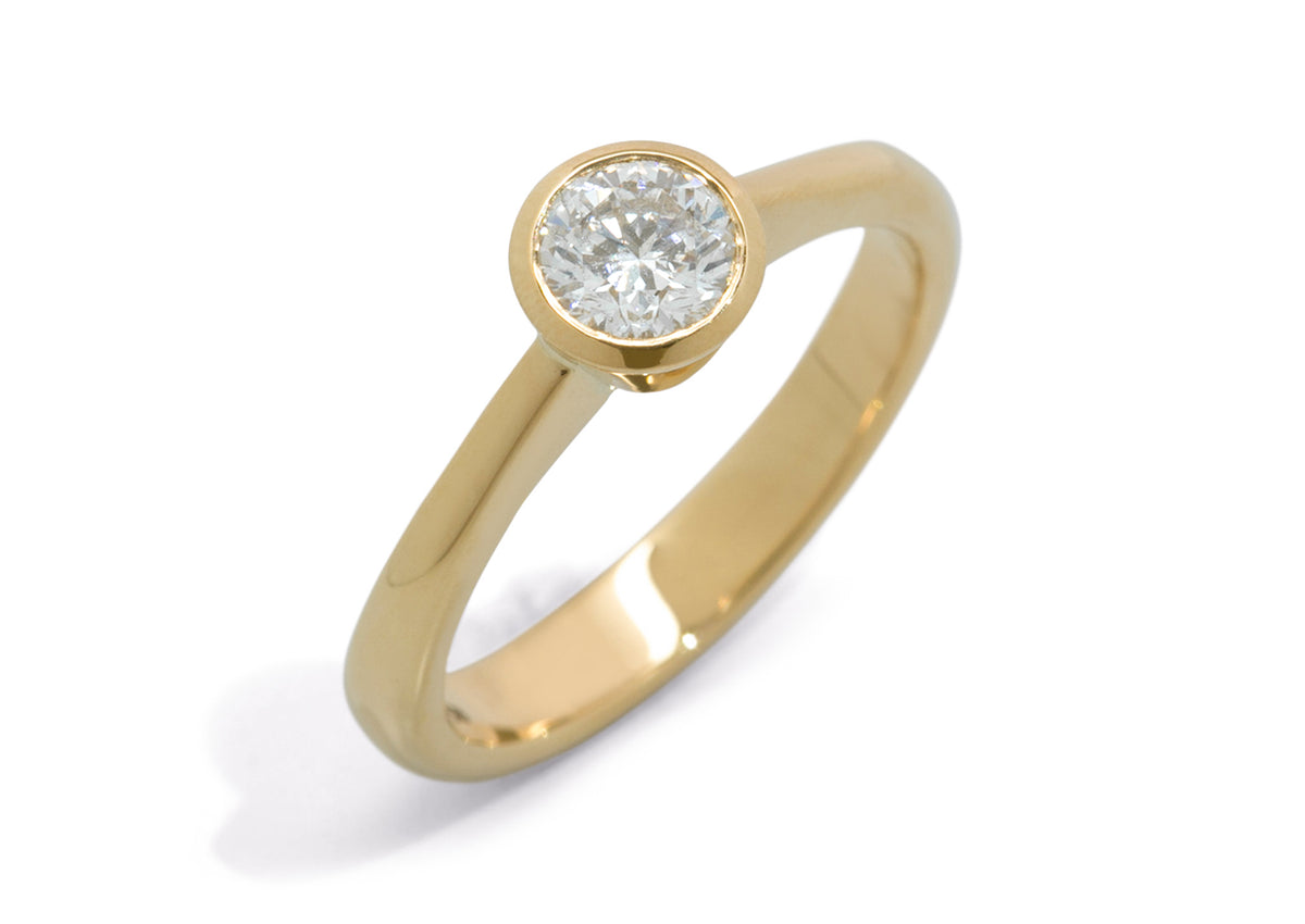 JW698 Diamond Engagement Ring, Yellow Gold