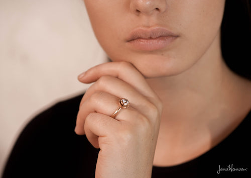 JW656 Gemstone Ring, Red Gold
