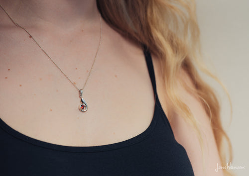 Striking Gemstone Pendant, White Gold